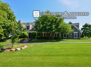 2035 Abbotsford Dr, Inverness, IL 60010