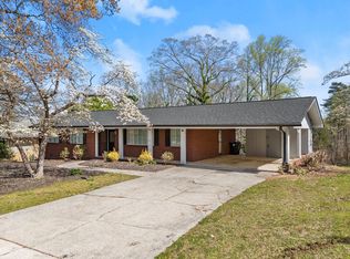 2176 Riverside Dr, Gainesville, GA 30501