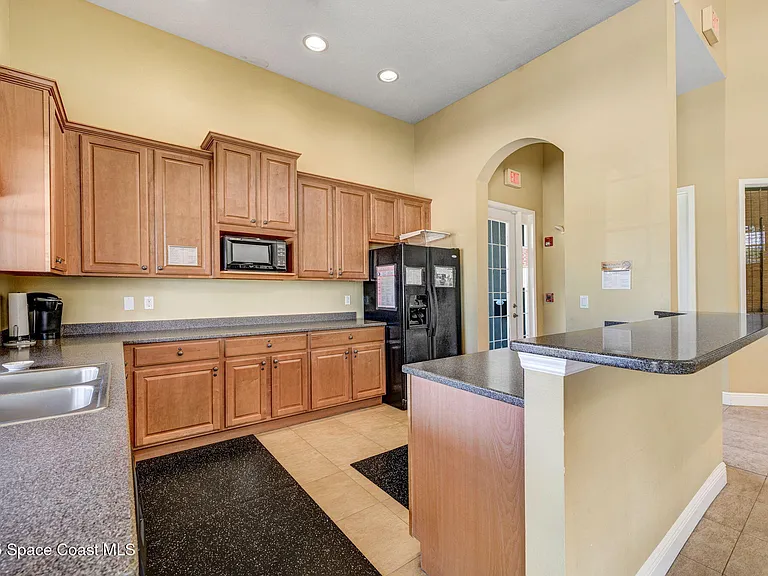 1749 Tullagee Ave — Photo 42