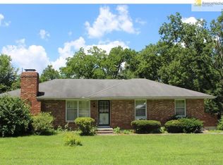 814 S Lacy Rd, Independence, MO 64050