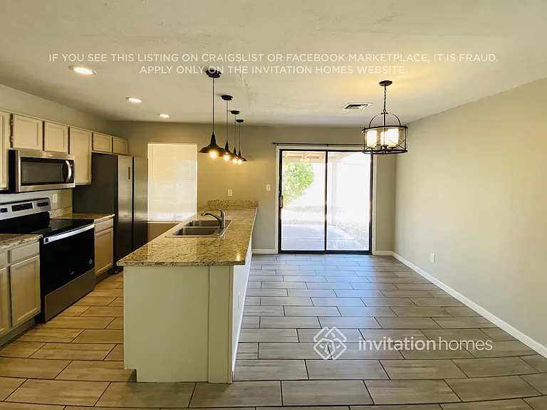 5770 W Frye Rd — Photo 4