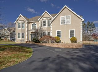 1058 Welsh Rd, Philadelphia, PA 19115