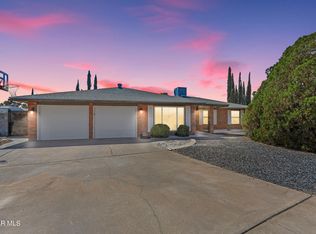 405 Penroy Ln, Horizon City, TX 79928