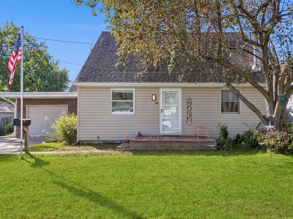 803 E 14th St N, Newton, IA 50208