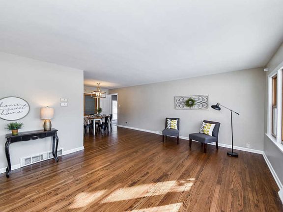 2nd image of 0N485 Herrick Dr