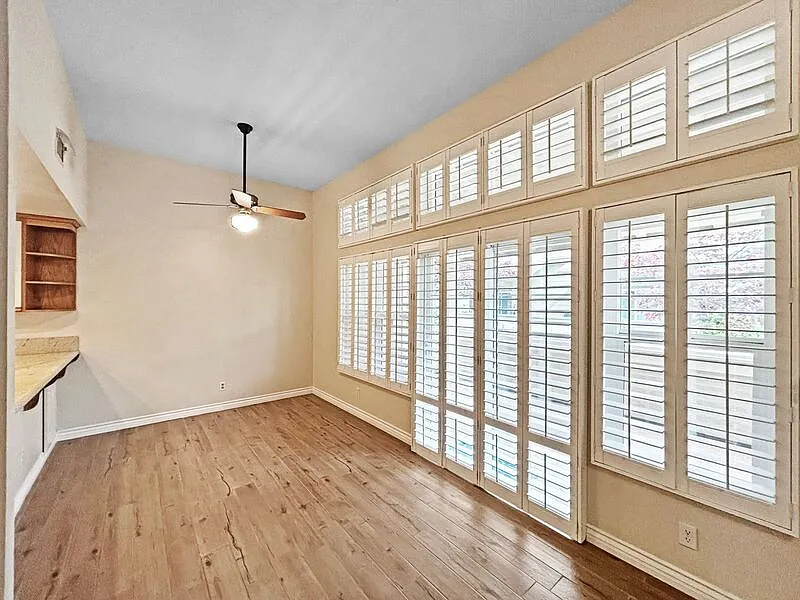 2 bed, 2.0 bath, 1000 sqft, $3,400 — Photo 4
