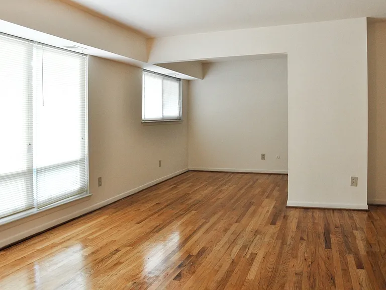 Manor View Apartments — Photo 5