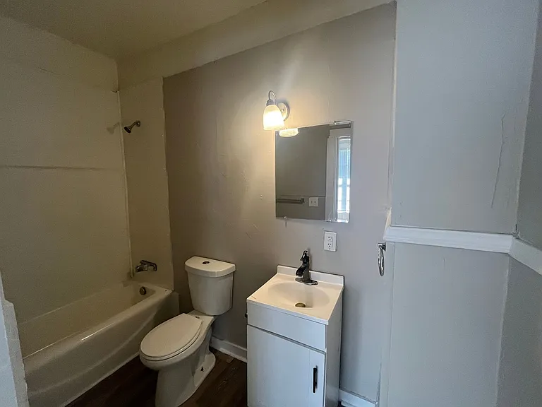 1812 S Martin St — Photo 14