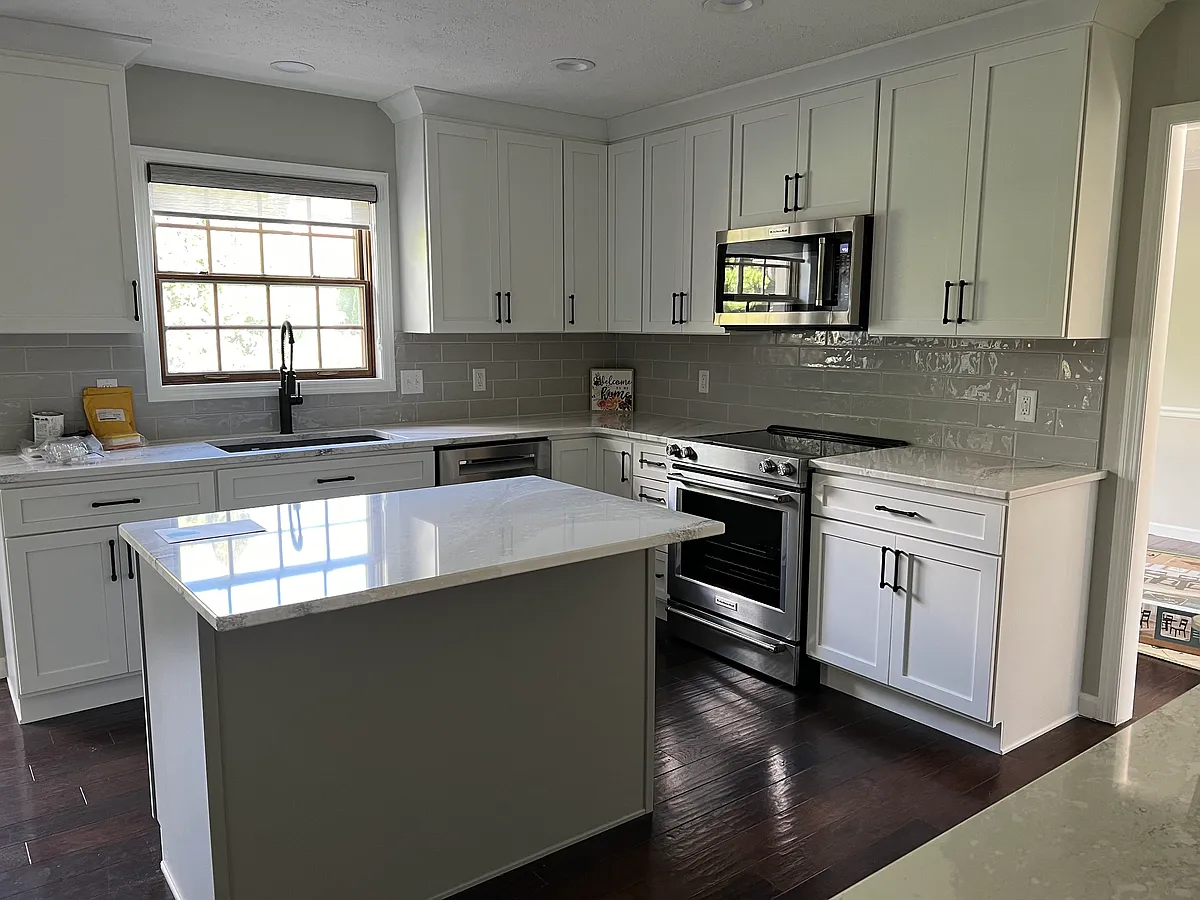 Building Photo - 4575 Hamilton Dr