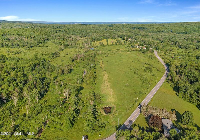 5th image of L8.111 Duanesburg Churches Road