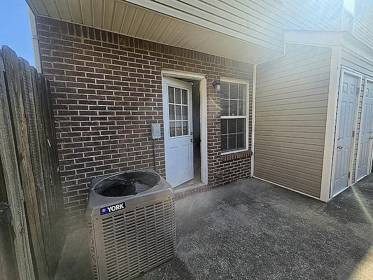 812D Oak Arbor Ct — Photo 15