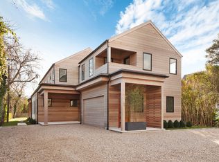 118 W Prospect St, Southampton, NY 11968