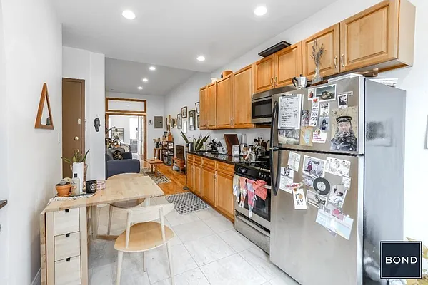 Rented by Bond New York | media 30