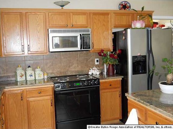 4th image of 26023 Stonehenge Dr