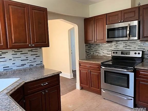 2nd image of 59-05 Fresh Meadow Ln Floor 1
