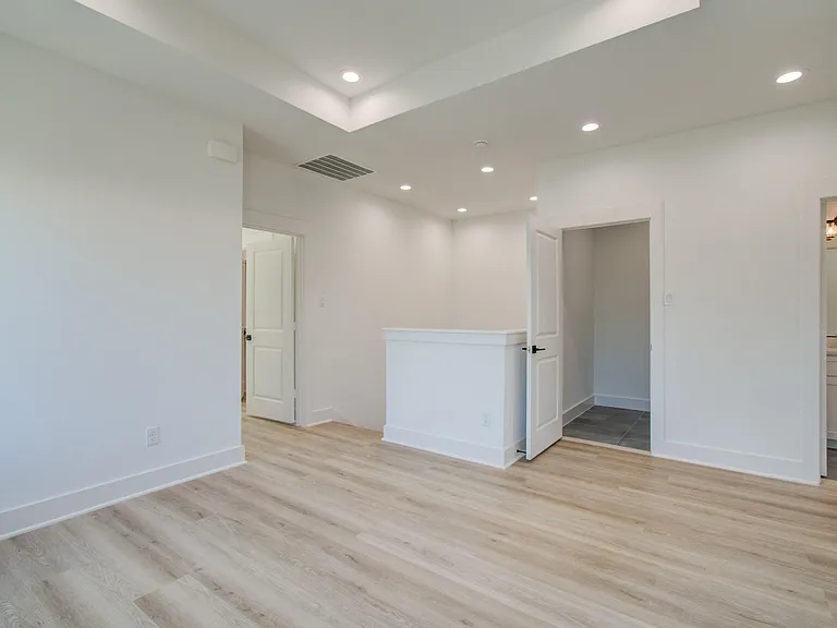 4425 Providence St — Photo 18