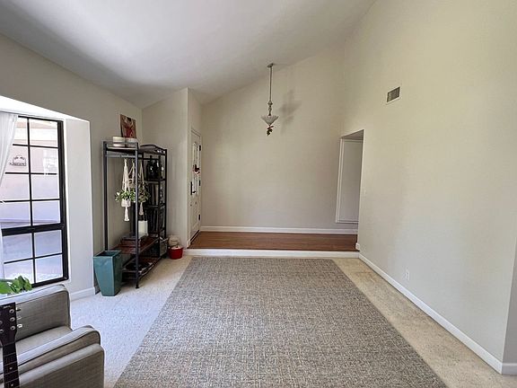 5th image of 14811 Birchwood Pl