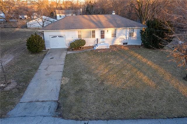 1st image of 3907 Crescent Ave