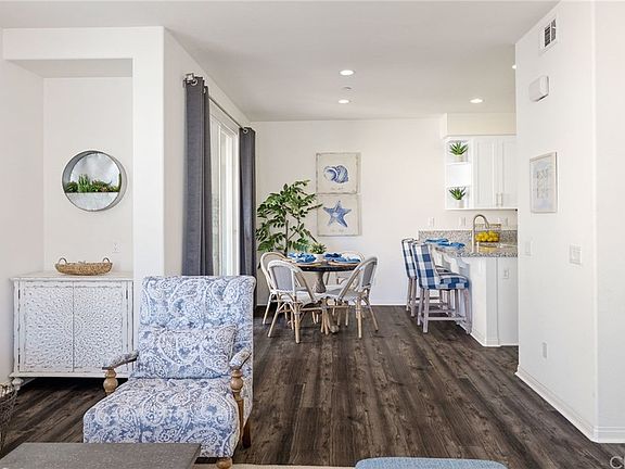 5th image of 15330 Jasmine Ln Unit 106