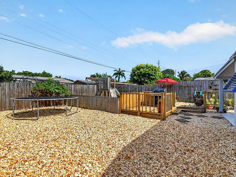 318 Glen Arbor Ter — Photo 23