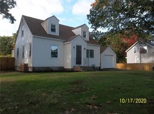 82 Strawberry Field Rd, Warwick, RI 02886