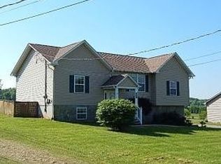 3220 Trevor Dr, Louisville, TN 37777