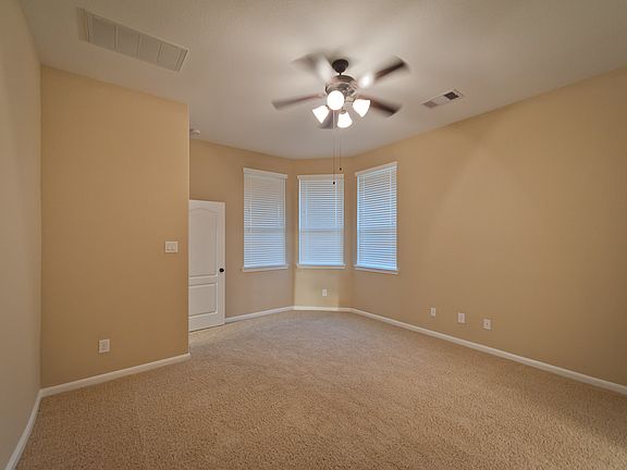 4th image of 226 Lighthouse Bay Ln