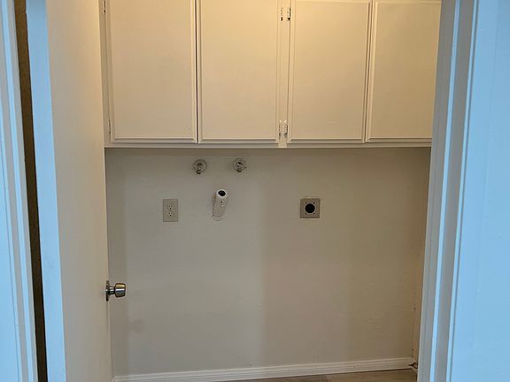 4th image of 44200 Kingtree Ave Unit 25
