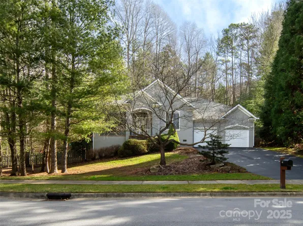 44 Greenwells Glory Dr, Biltmore Lake, NC 28715