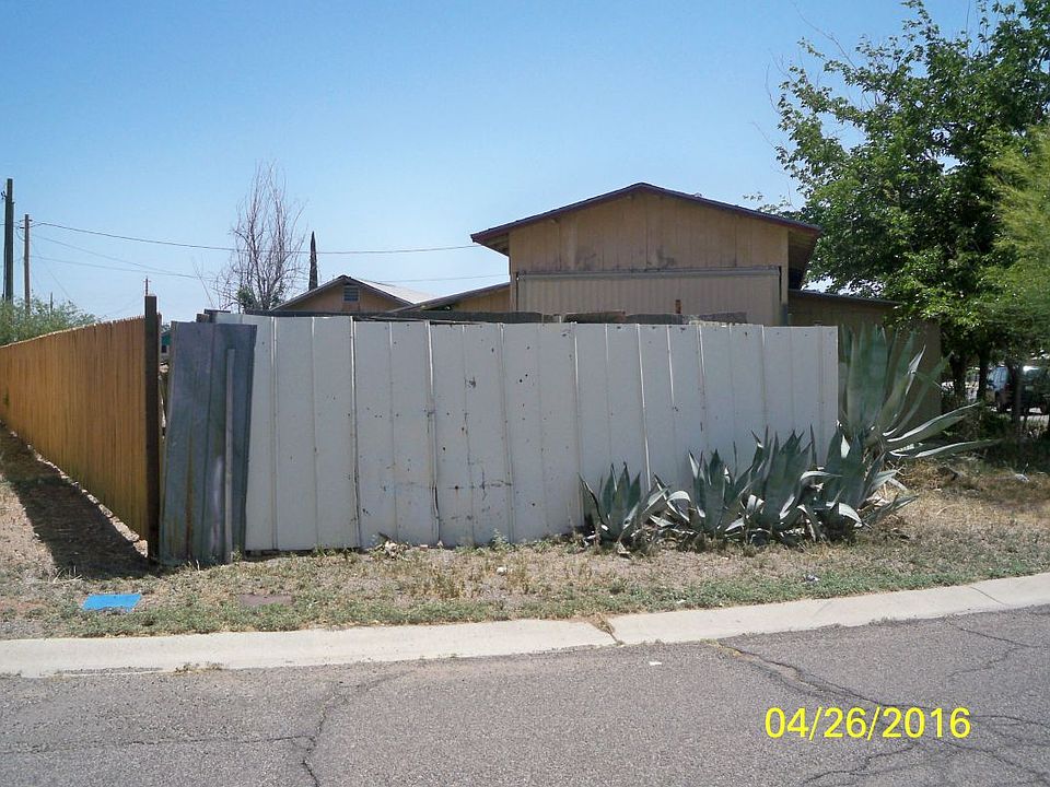 2nd image of 2153 N Calle Mesa Verde
