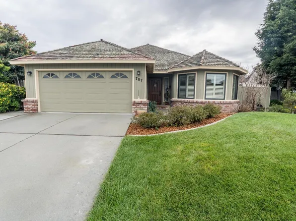 707 Nacional Ct, Salinas, CA 93901