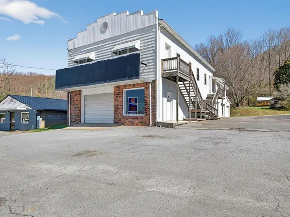 112 Douglas Dr, Damascus, VA 24236