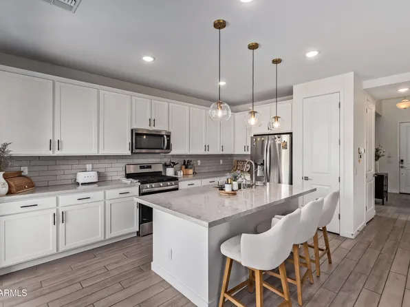 878 W BAYLOR Lane, Chandler, AZ 85225