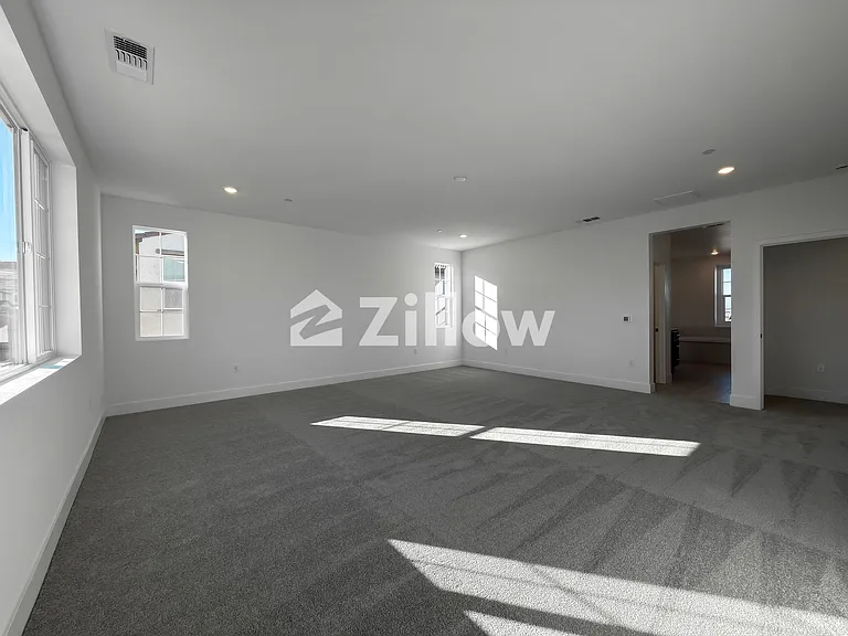 2848 Dapper St — Photo 18