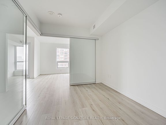 4th image of 395 Bloor St E #1512