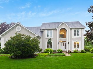 2779 Willow Ridge Dr, Naperville, IL 60564