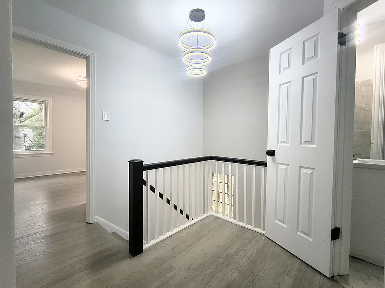 9637 S Wood St #1 — Photo 8