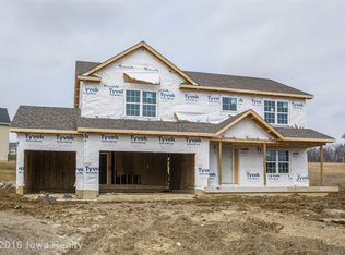 1631 Lakeview Dr, Pleasant Hill, IA 50327