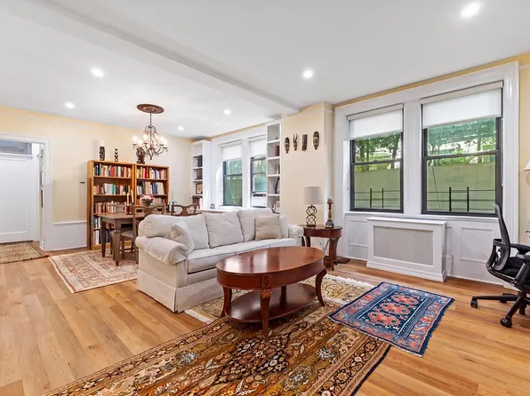 119 W 71st St APT 2C, Manhattan, NY 10023