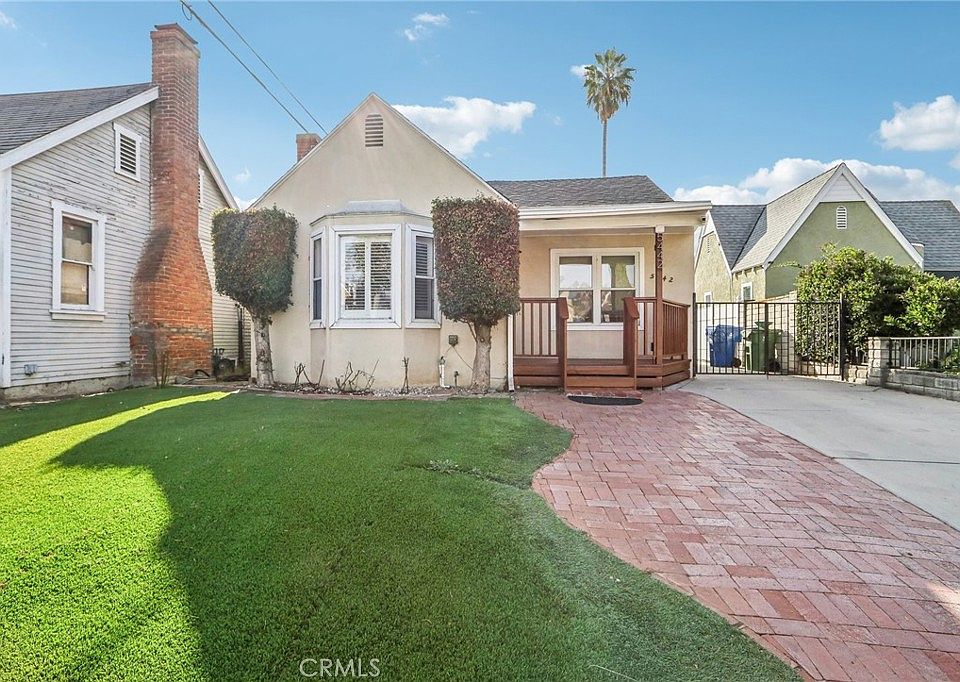 1st image of 5442 Templeton St