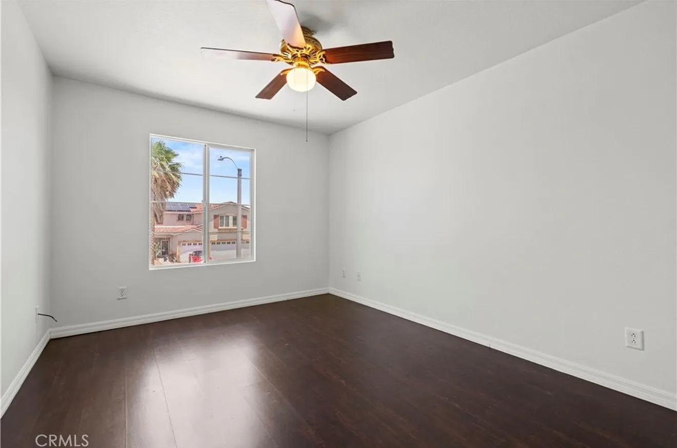 1 bed, 500 sqft, $750 — Photo 1