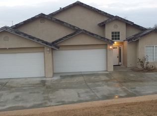 18260 Valencia St, Hesperia, CA 92345