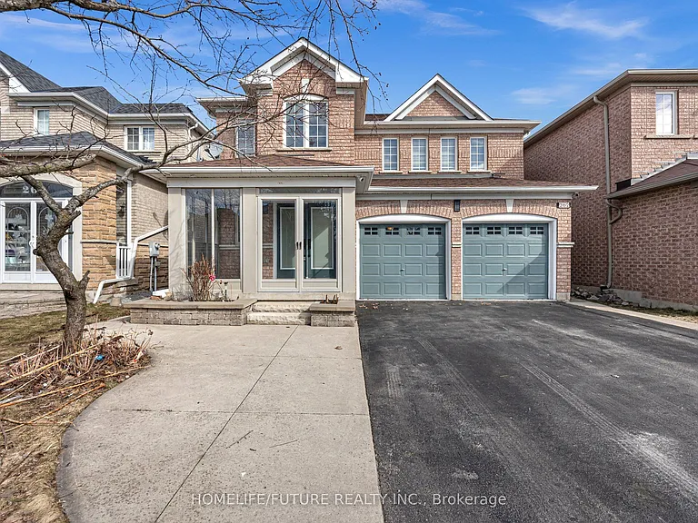 262 Helen Ave — Photo 2