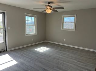 101 Central High St #3, Dickson, TN 37055