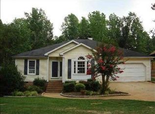 690 J C Cooper Rd, Fountain Inn, SC 29644