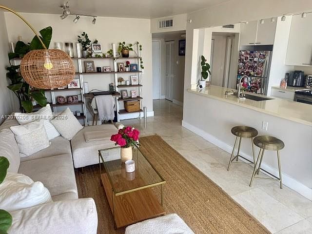 1st image of 1688 West Ave APT 906