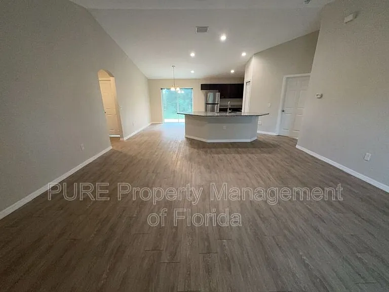 15057 SW 21st Ter — Photo 7