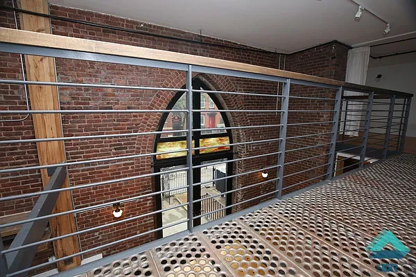 Rented by EXR | media 19