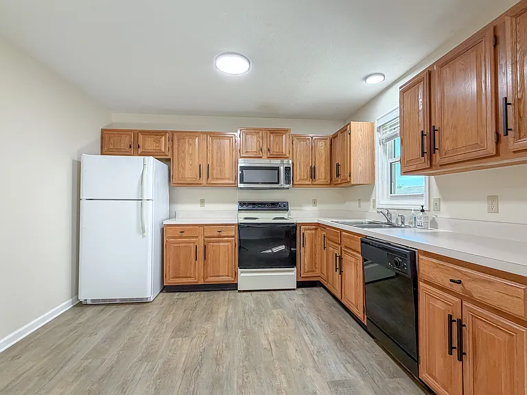 84 Red Stone Cir — Photo 12