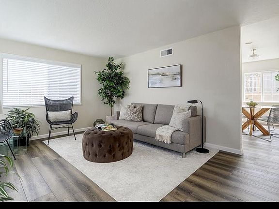 3rd image of 337 Vineyard Dr